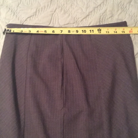 NWT NY&Co size 8 skirt with side slit - Picture 3 of 8